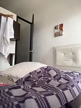 Valentinabaker online show from March 26, 3:10 pm