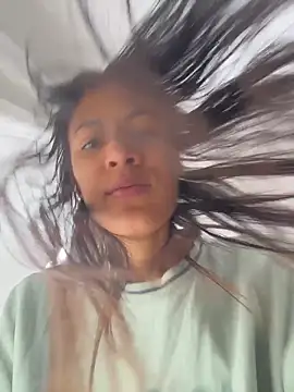 Valentinabaker online show from April 1, 7:00 pm