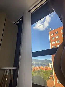 Valentinabaker online show from May 24, 9:36 pm