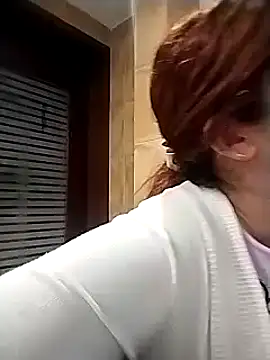Snapshot of AriaRusso chatting on February 12, 12:37 am AriaRusso online show from February 12, 12:37 am