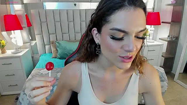 mariiahneedles online show from October 9, 9:37 pm