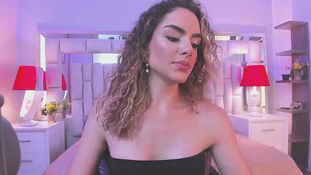 mariiahneedles online show from February 6, 5:14 am