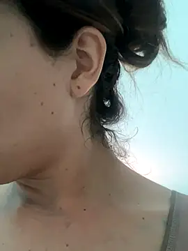 mariiahneedles online show from September 9, 4:05 pm