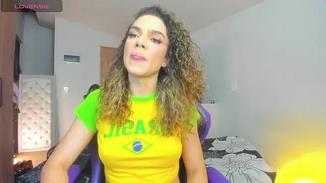 mariiahneedles online show from July 11, 11:49 pm