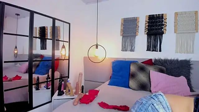 Sweet camille online show from March 28, 2:34 am