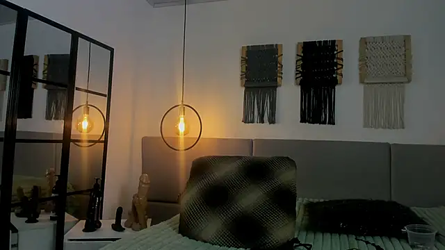 Sweet camille online show from May 7, 2:27 am