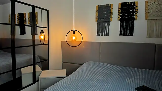 Sweet camille online show from November 19, 2:22 am