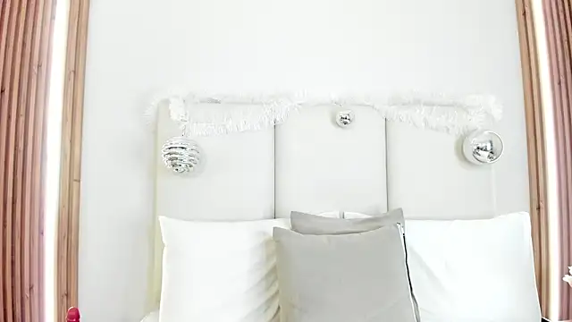 DulceColeman online show from December 19, 11:29 pm