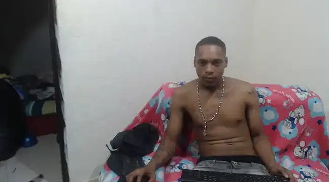 Snapshot of spicycouplex chatting on January 23, 6:39 am spicycouplex online show from January 23, 6:39 am