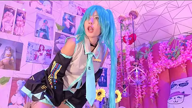 Alicebenett online show from November 2, 8:36 pm