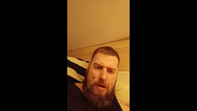 machobear87 online show from February 14, 9:15 pm