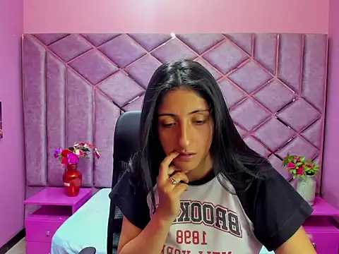 Cameron cutte online show from November 3, 8:12 pm