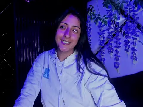 Snapshot of Cameron_cutte chatting on January 11, 3:13 am Cameron cutte online show from January 11, 3:13 am