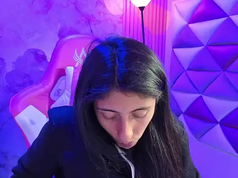 Snapshot of Cameron_cutte chatting on February 28, 3:17 am Cameron cutte online show from February 28, 3:17 am