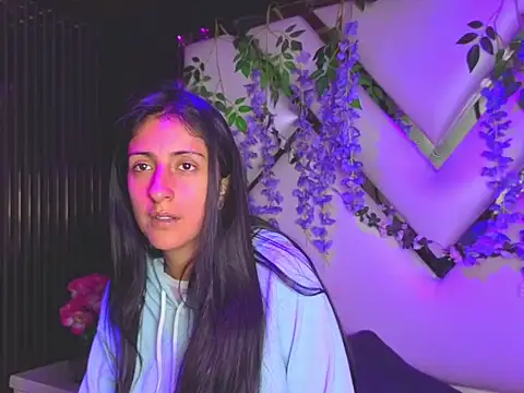 Snapshot of Cameron_cutte chatting on December 20, 3:20 am Cameron cutte online show from December 20, 3:20 am