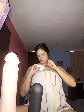 Catalinacandela online show from February 6, 6:26 pm