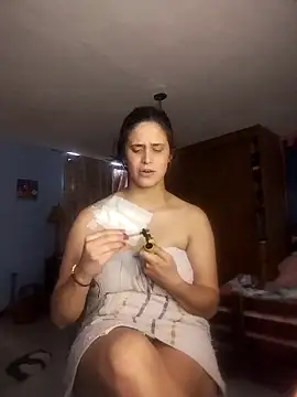 Catalinacandela online show from February 14, 6:52 pm