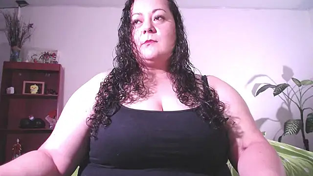 Snapshot of Aleia_Taylor chatting on June 13, 11:13 pm Aleia Taylor online show from June 13, 11:13 pm