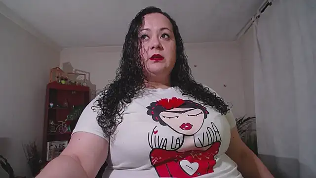 Aleia Taylor online show from December 3, 2:56 am