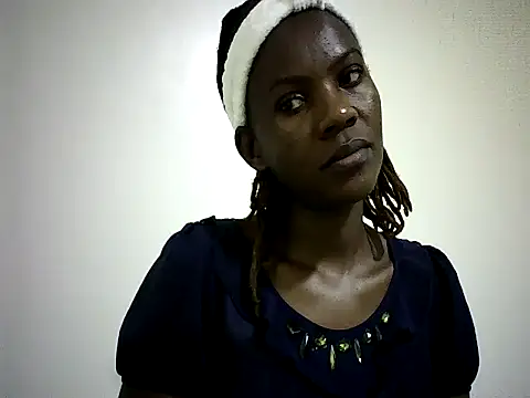 Snapshot of Pierra77 chatting on October 3, 7:10 am Pierra77 online show from October 3, 7:10 am