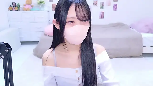 Suzu ch xx online show from December 14, 1:39 pm