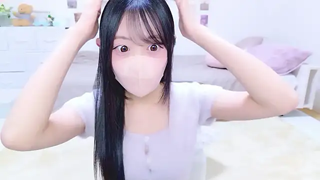 Suzu ch xx online show from March 24, 12:05 pm