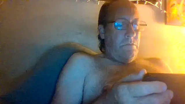 Snapshot of hornyrich69 chatting on July 30, 5:28 am hornyrich69 online show from July 30, 5:28 am
