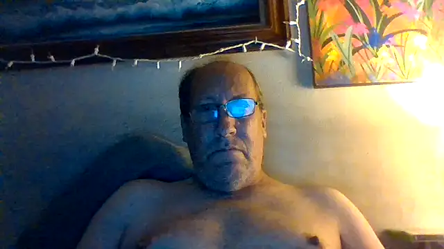 hornyrich69 online show from May 3, 5:23 am