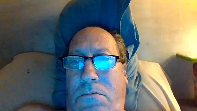 hornyrich69 online show from December 6, 7:15 am