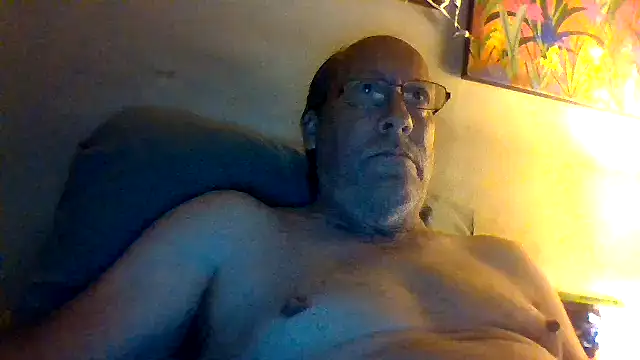hornyrich69 online show from April 23, 7:26 am