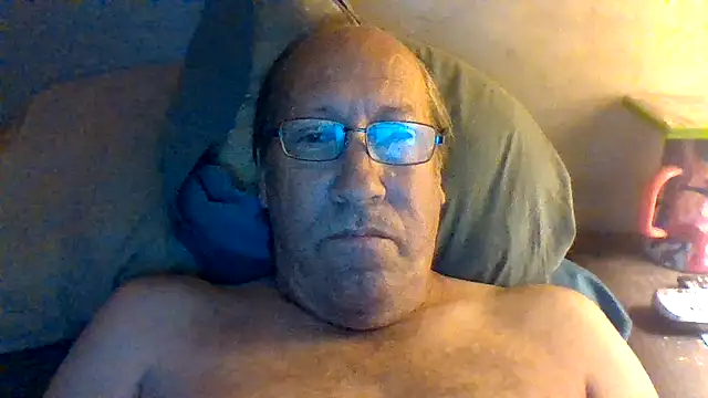hornyrich69 online show from June 4, 5:23 am