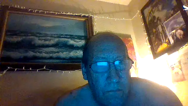 Snapshot of hornyrich69 chatting on February 6, 2:51 am hornyrich69 online show from February 6, 2:51 am