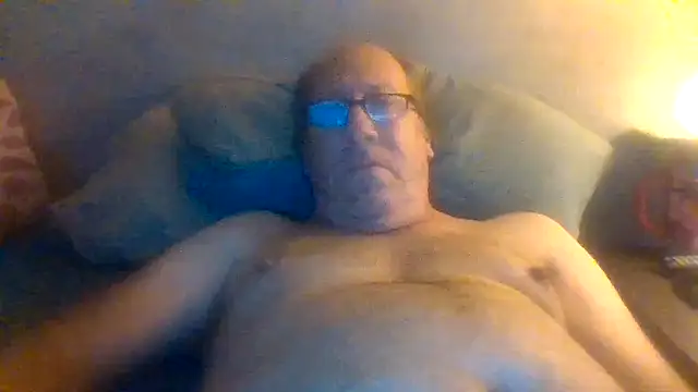 hornyrich69 online show from December 20, 4:31 am