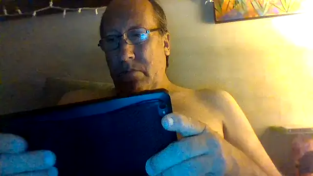 hornyrich69 online show from April 14, 5:34 am