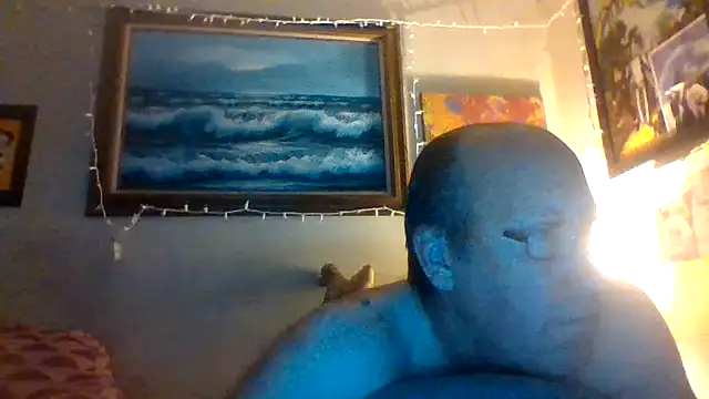 Snapshot of hornyrich69 chatting on February 27, 1:28 am hornyrich69 online show from February 27, 1:28 am