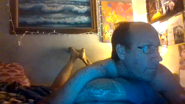 Snapshot of hornyrich69 chatting on February 26, 3:06 am hornyrich69 online show from February 26, 3:06 am