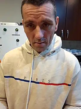 Aian09 online show from March 4, 9:40 am