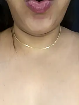 Snapshot of Loveshash1 chatting on November 21, 5:17 am Loveshash1 online show from November 21, 5:17 am