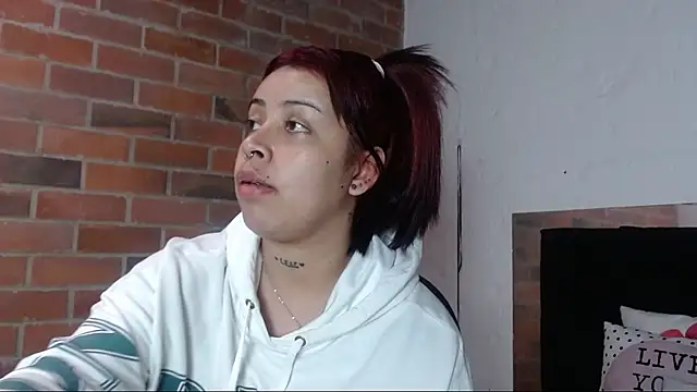 salome  hills1 online show from March 7, 8:44 pm