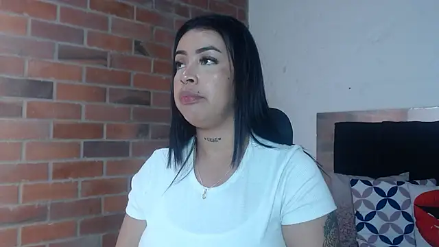 salome  hills1 online show from March 12, 4:33 pm