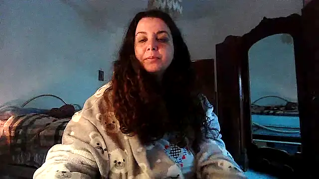 AliceBehind online show from March 11, 10:42 am