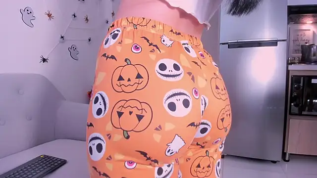DannaHyde online show from October 14, 5:24 pm