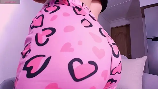 DannaHyde online show from November 12, 8:23 pm