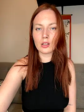 EmmaWarren online show from October 29, 5:34 pm