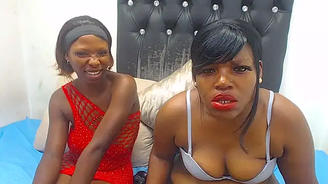 Snapshot of MILKYLONGPUSSYLIPSS chatting on February 19, 6:05 pm MILKYLONGPUSSYLIPSS online show from February 19, 6:05 pm