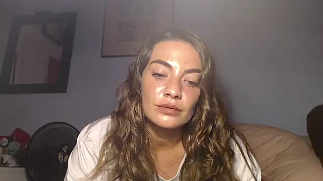 Snapshot of LillyLust21 chatting on May 26, 11:58 pm LillyLust21 online show from May 26, 11:58 pm