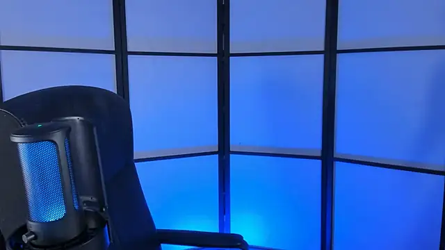 Snapshot of Goddess-Rose chatting on October 20, 4:51 pm Goddess-Rose online show from October 20, 4:51 pm