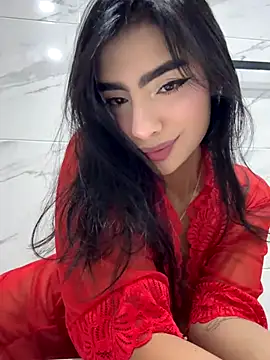 Snapshot of IzzyWild chatting on October 1, 10:30 am IzzyWild online show from October 1, 10:30 am