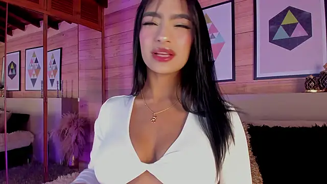 Snapshot of IzzyWild chatting on September 21, 12:10 pm IzzyWild online show from September 21, 12:10 pm