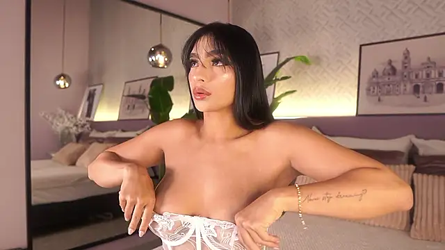 IzzyWild online show from February 6, 11:06 am